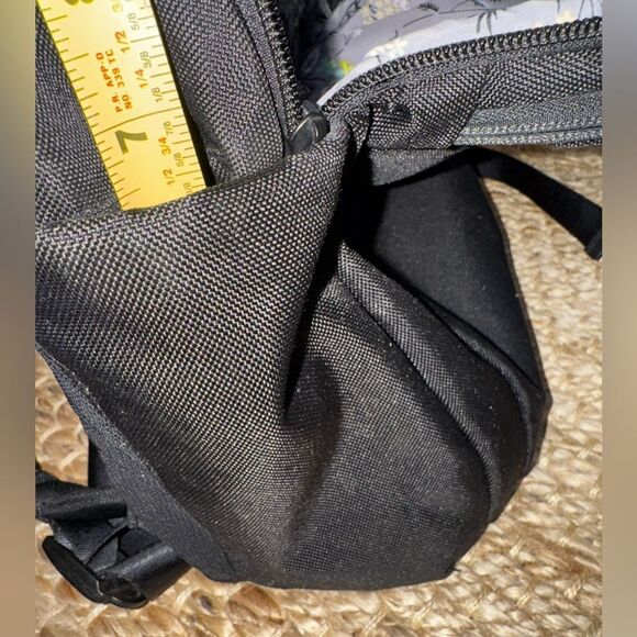 🖤 Vera Bradley Mini Backpack – Sleek Black Nylon 🖤🎒 - Picture 6 of 10